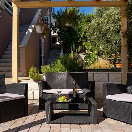 House Fidulic - The Lavender Apartament