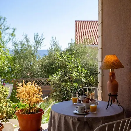 House Fidulic - The Lavender Apartament *