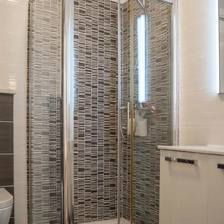 House Fidulic - The Lavender * Λομπάρδα