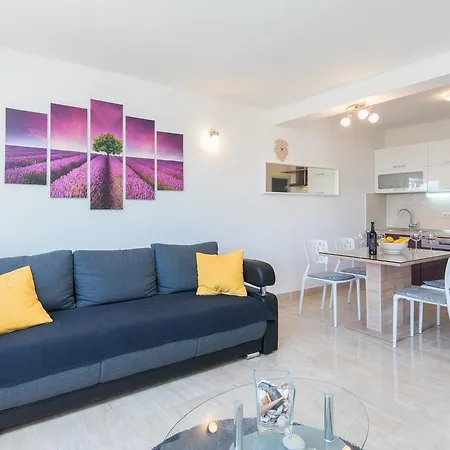 House Fidulic - The Lavender 鲁巴达