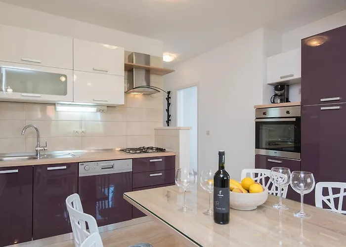 公寓 House Fidulic - The Lavender 鲁巴达